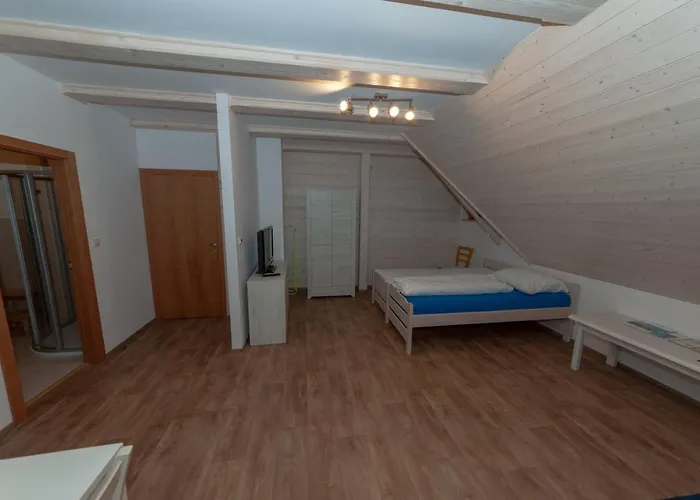 Roubenka * Bílá